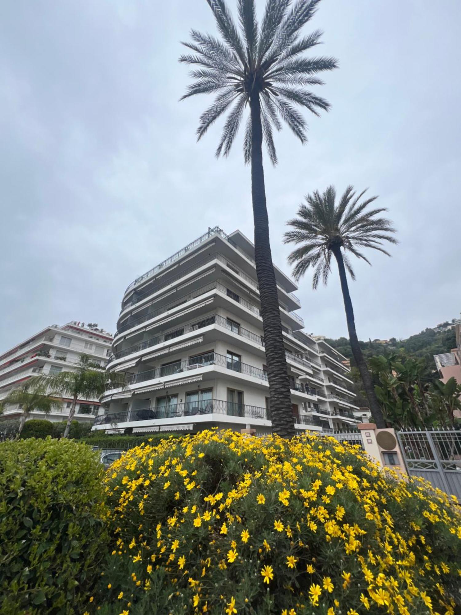 Residence Mona Lisa Bord De Mer Menton Exterior foto